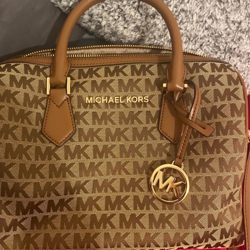 Michael kors purse
